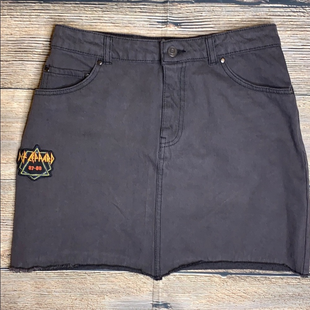 Junkfood Def Leppard Mini Skirt Size 7